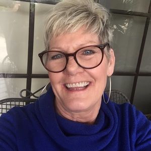 Meet your Posher, Beth